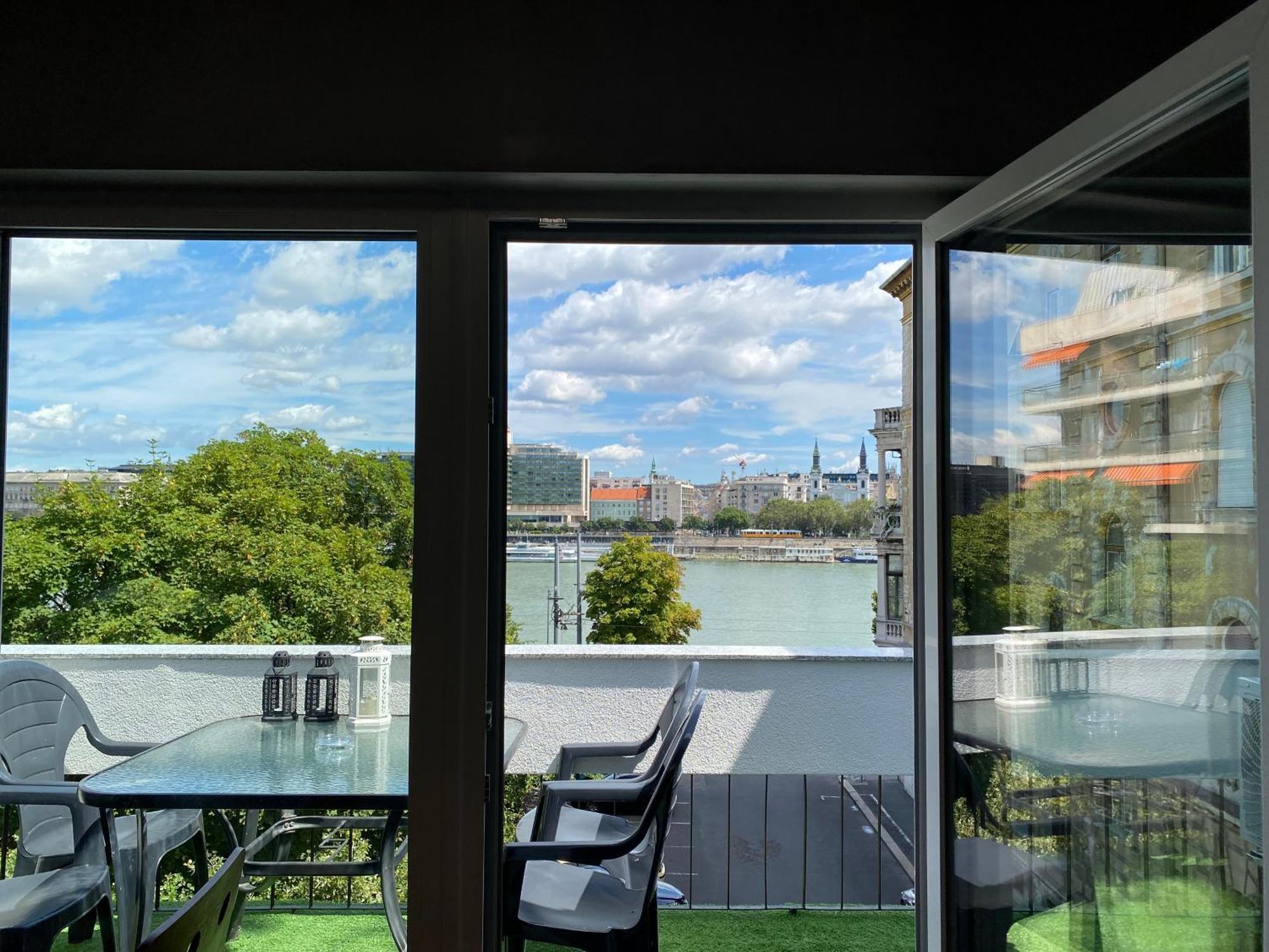 Danube View Artapartment With Balcony ブダペスト エクステリア 写真